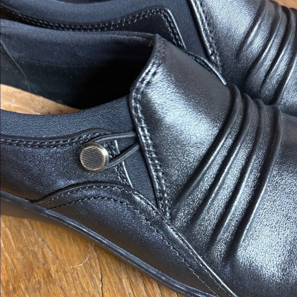 Clarks Black Casual Loafers - Picture 11 of 12